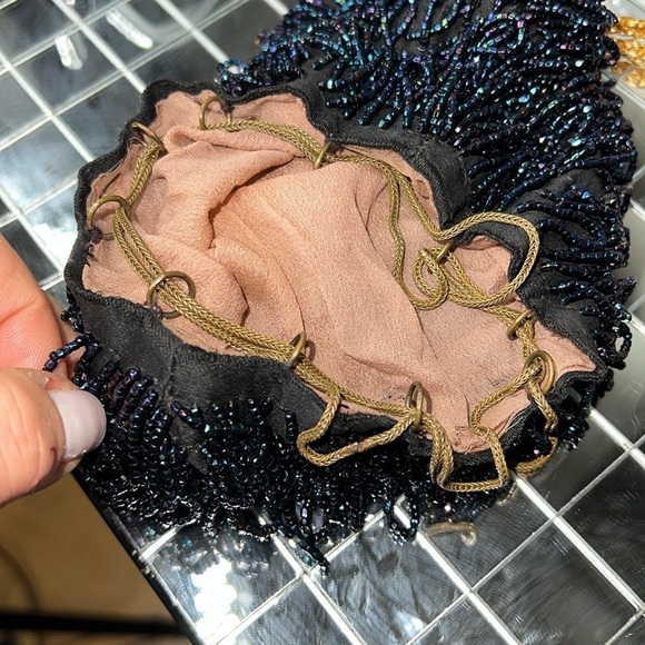 1920's Flapper Hand Stitched Iridescent Navy Blue Beaded Reticule Wristlet Bag - Picture 5 of 8